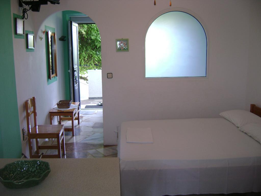 Koralli Studios Korissia  Room photo