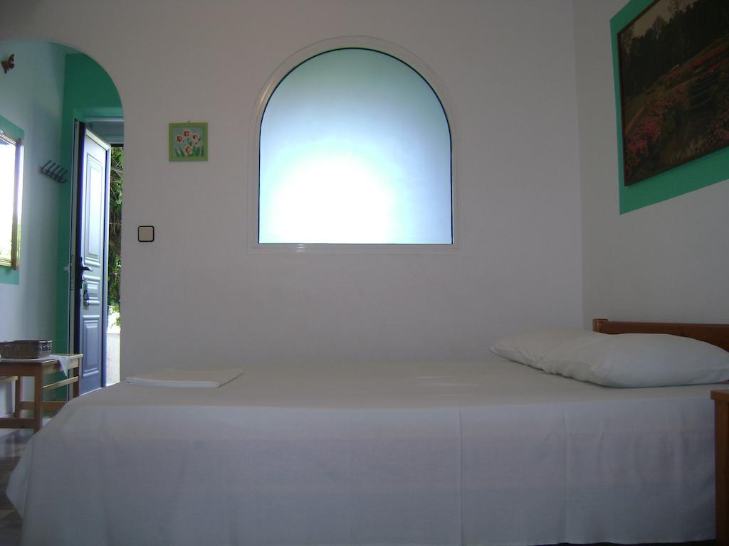 Koralli Studios Korissia  Room photo